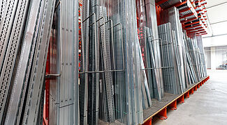 cantilever racking with vertical storage system